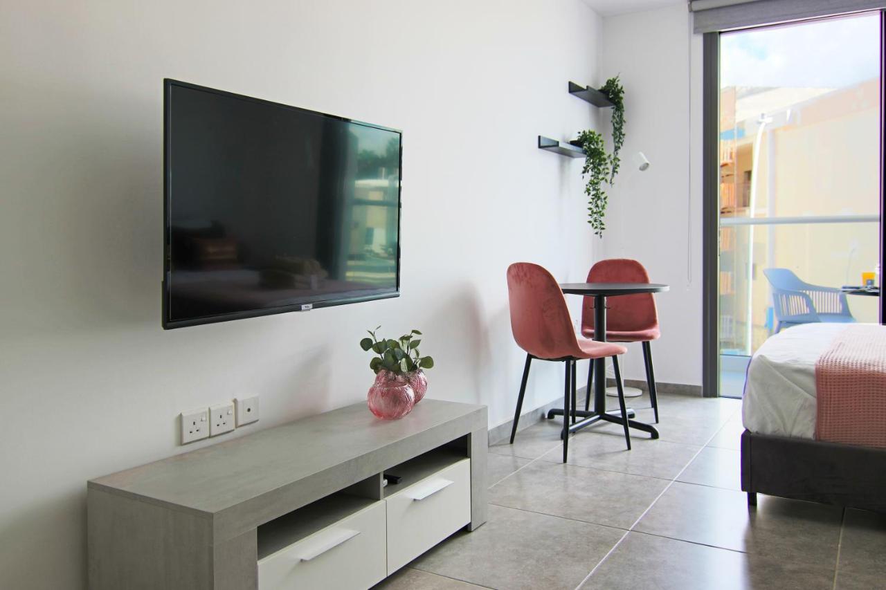 Ferienwohnung Phaedrus Living: Seaside Luxury Flat Athina 115 Paphos Exterior foto